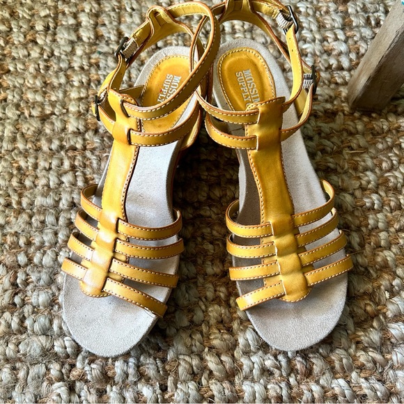 Mossimo Supply Co yellow 3” strappy wedge heel sandals Size 8. EUC - Picture 9 of 13